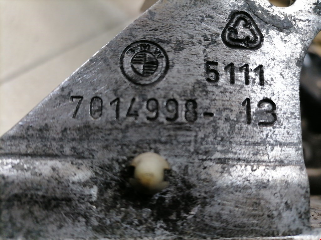 Усилитель переднего бампера (передний) BMW 7er 7 серия E65/E66 2001-2008