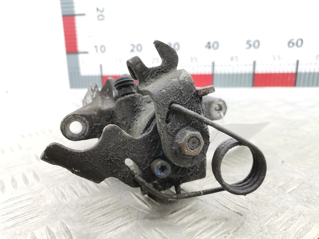 Суппорт задний правый AUDI A6 C5 1997-2004