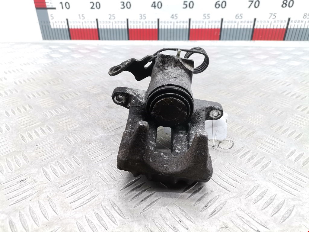 Суппорт задний правый AUDI A6 C5 1997-2004