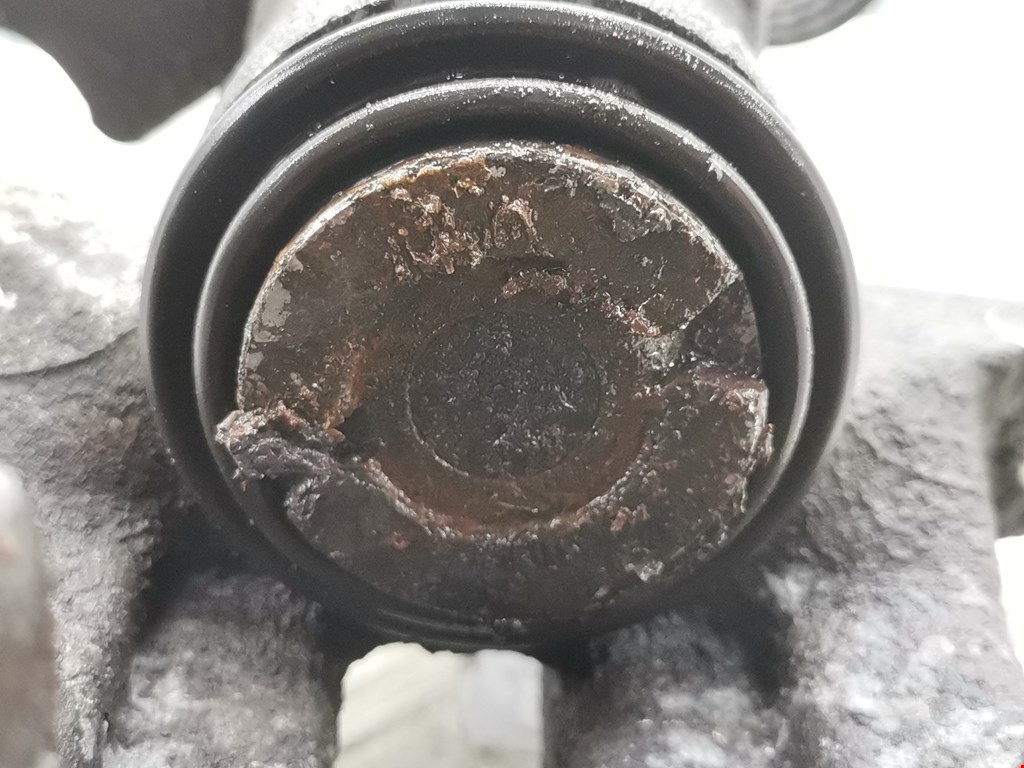 Суппорт задний правый AUDI A6 C5 1997-2004