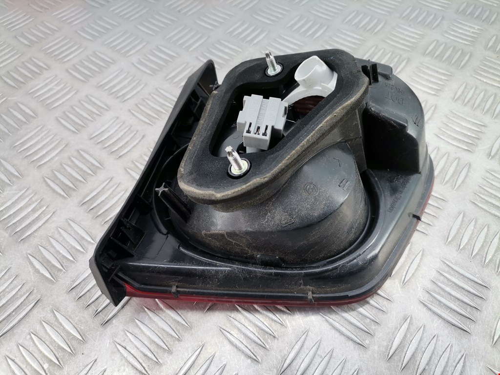 Фонарь задний внутренний левый VOLKSWAGEN Tiguan 2007-2016