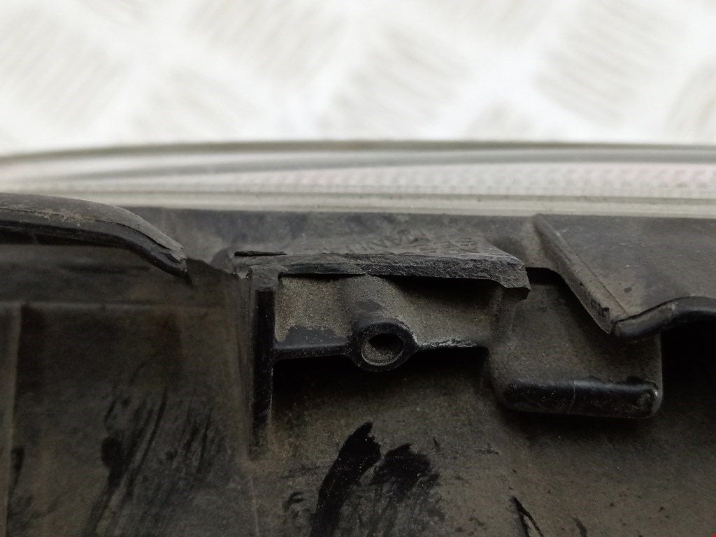 Фара правая VOLKSWAGEN Golf IV 1997-2003