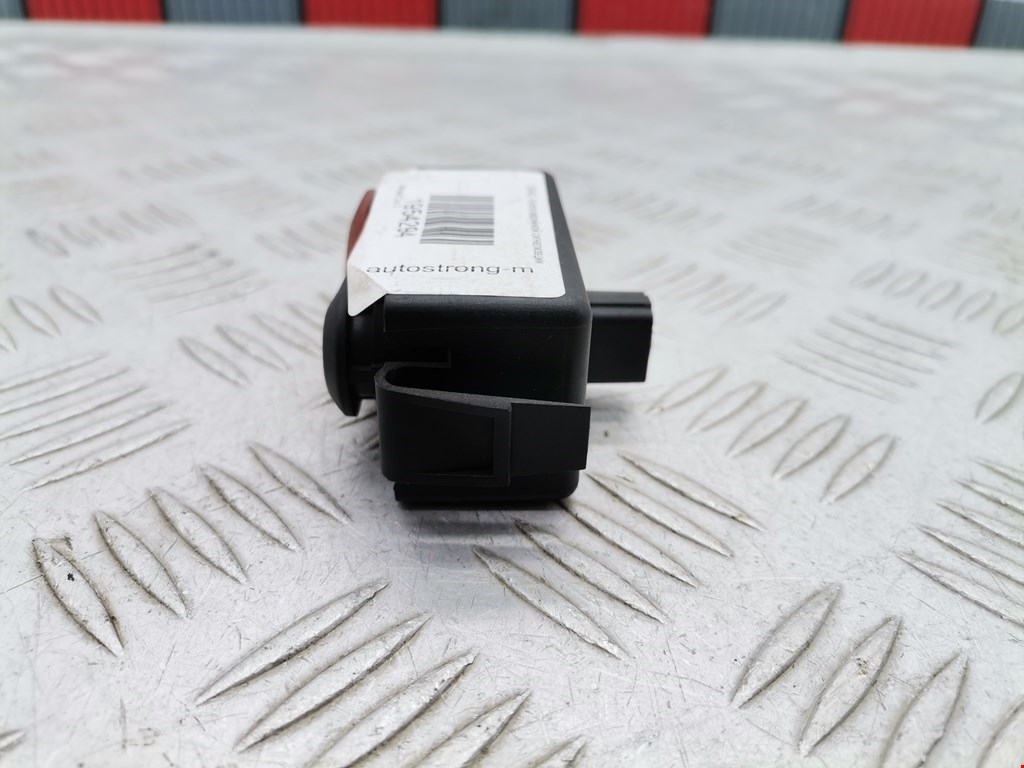 Кнопка аварийной сигнализации (аварийки) RENAULT Clio 2005-2012