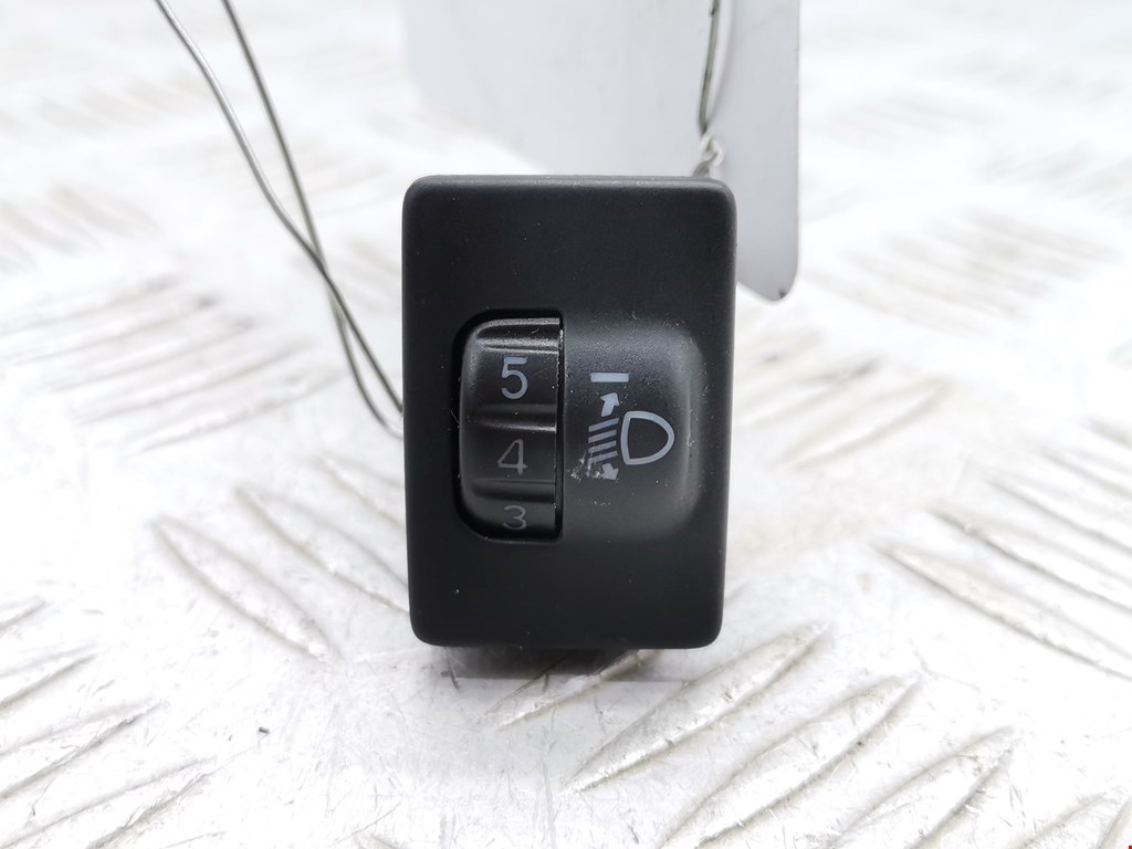 Кнопка корректора фар TOYOTA Yaris II XP50 2005-2011