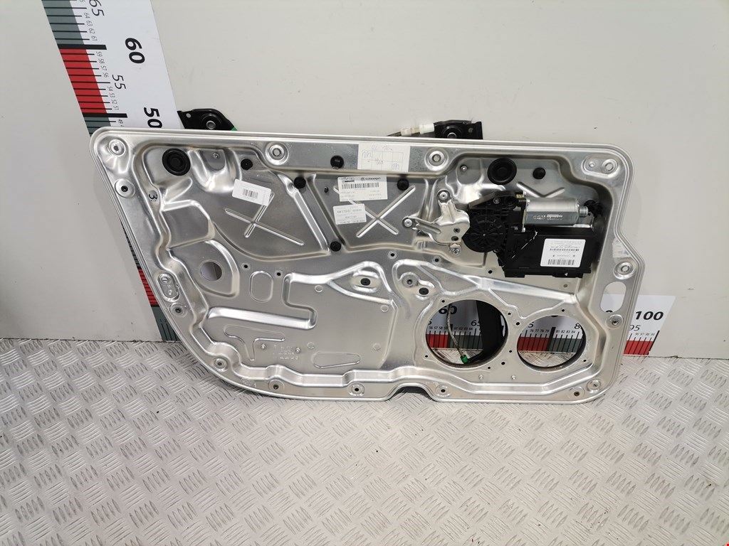 Стеклоподъемник передний левый VOLKSWAGEN Phaeton 2002-2016