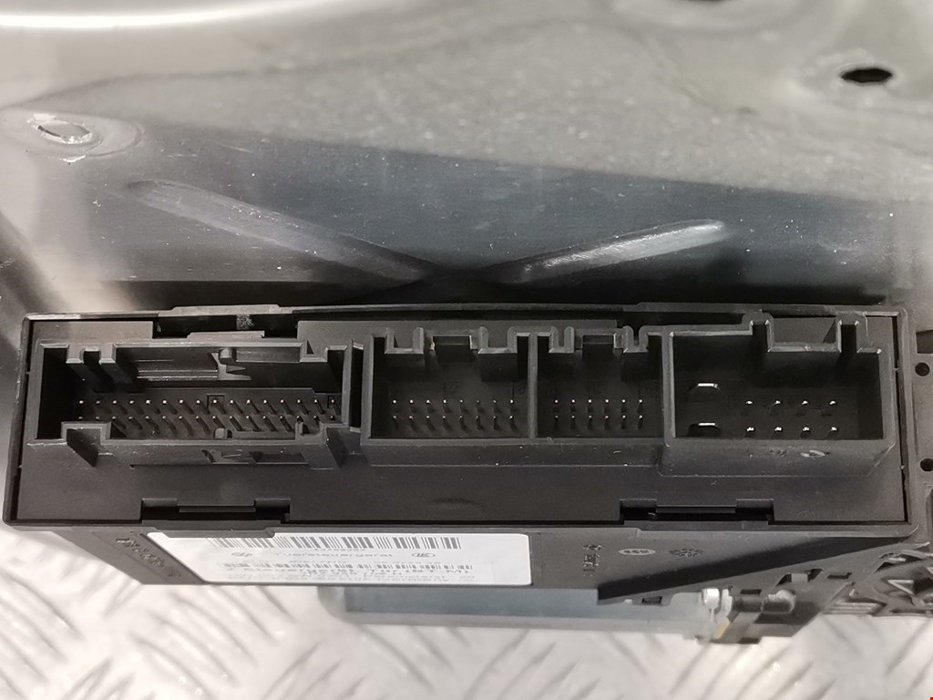 Стеклоподъемник передний левый VOLKSWAGEN Phaeton 2002-2016