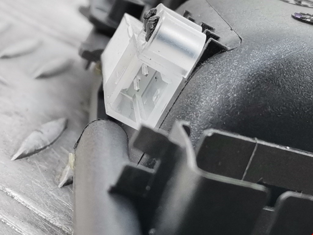 Ручка дверная передняя внутренняя левая VOLKSWAGEN Phaeton 2002-2016