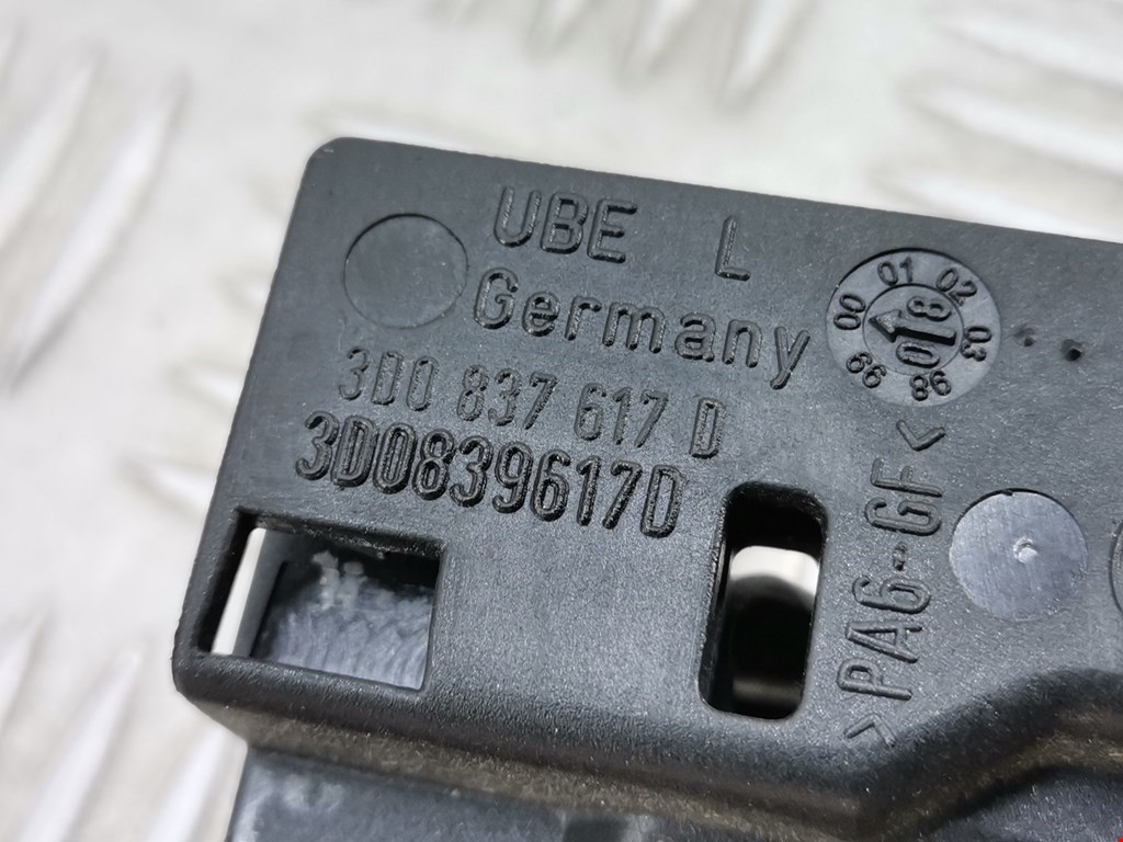 Ручка дверная передняя внутренняя левая VOLKSWAGEN Phaeton 2002-2016