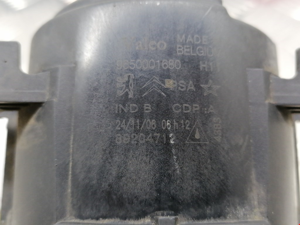 Фара противотуманная левая (ПТФ) PEUGEOT 307 2001-2008