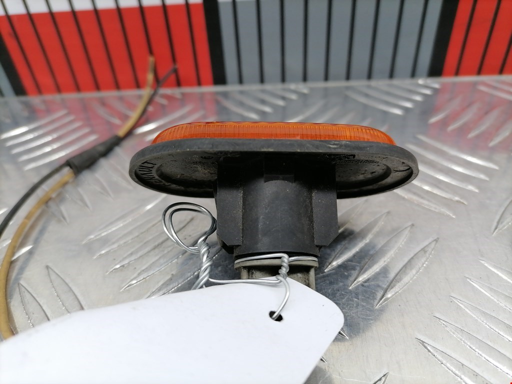 Повторитель на крыло OPEL Vivaro A 2001-2014