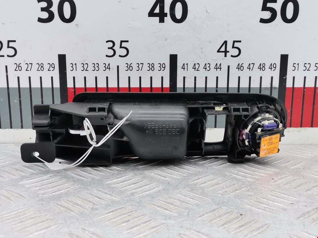 Ручка дверная задняя внутренняя правая VOLKSWAGEN Golf IV 1997-2003