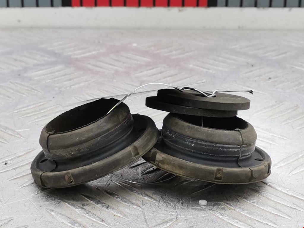 Кронштейн (крепление) радиатора MAZDA Mazda 6 GG 2000-2007