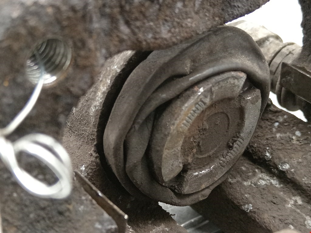 Суппорт задний левый PEUGEOT 307 2001-2008