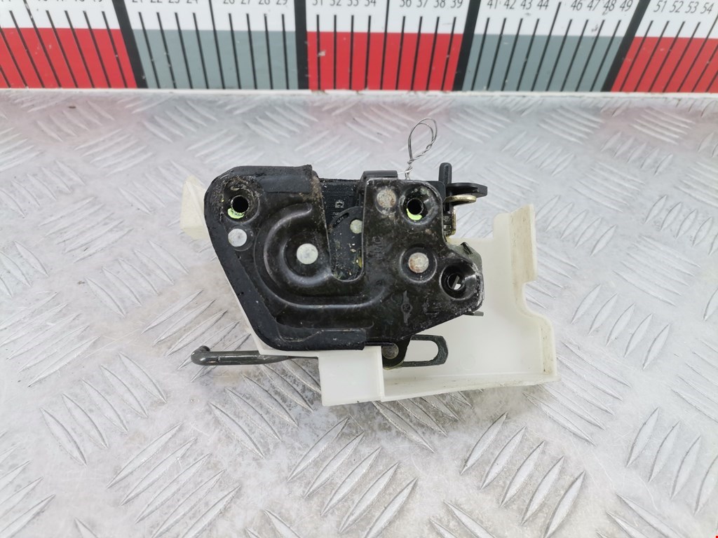 Замок двери задней левой KIA Magentis 2000-2006