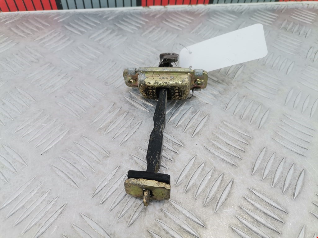 Ограничитель открывания двери KIA Magentis 2000-2006