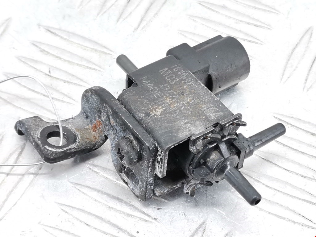 Клапан воздушного фильтра Honda CR-V 3 (2006-2012)