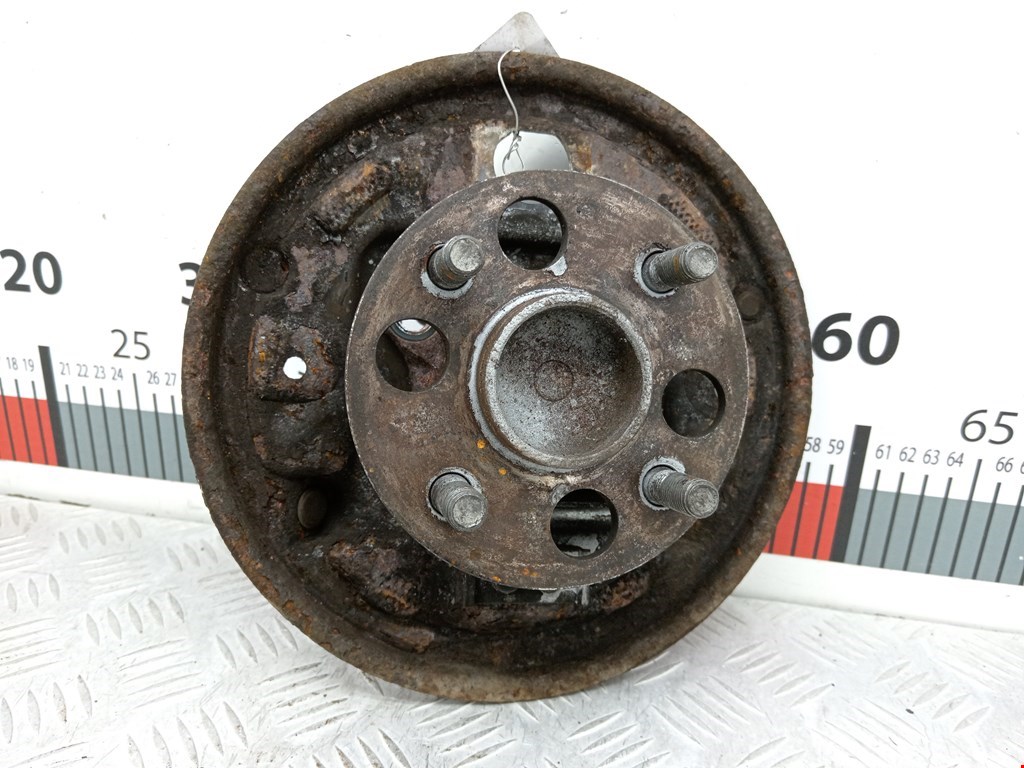 Ступица (кулак цапфа) задняя правая Toyota Yaris 2 (2005-2011)