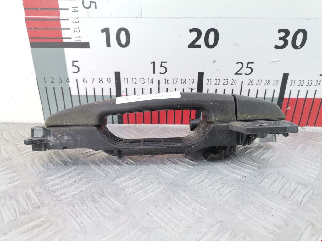 Ручка двери передней наружная левая SUZUKI Grand Vitara 2005-2015