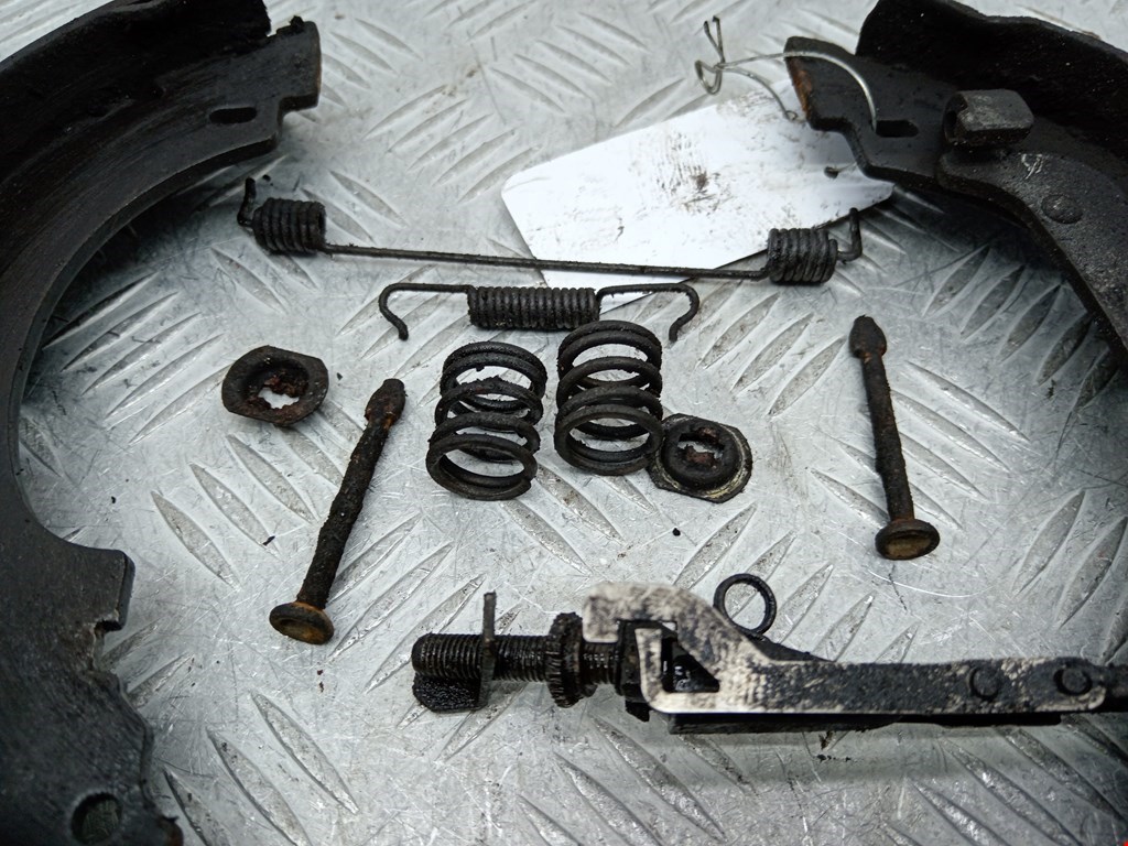 Механизм ручного тормоза (ручника) RENAULT Kangoo 1997-2008