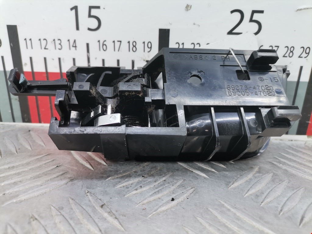 Ручка дверная задняя внутренняя правая TOYOTA Prius II XW20 2003-2012