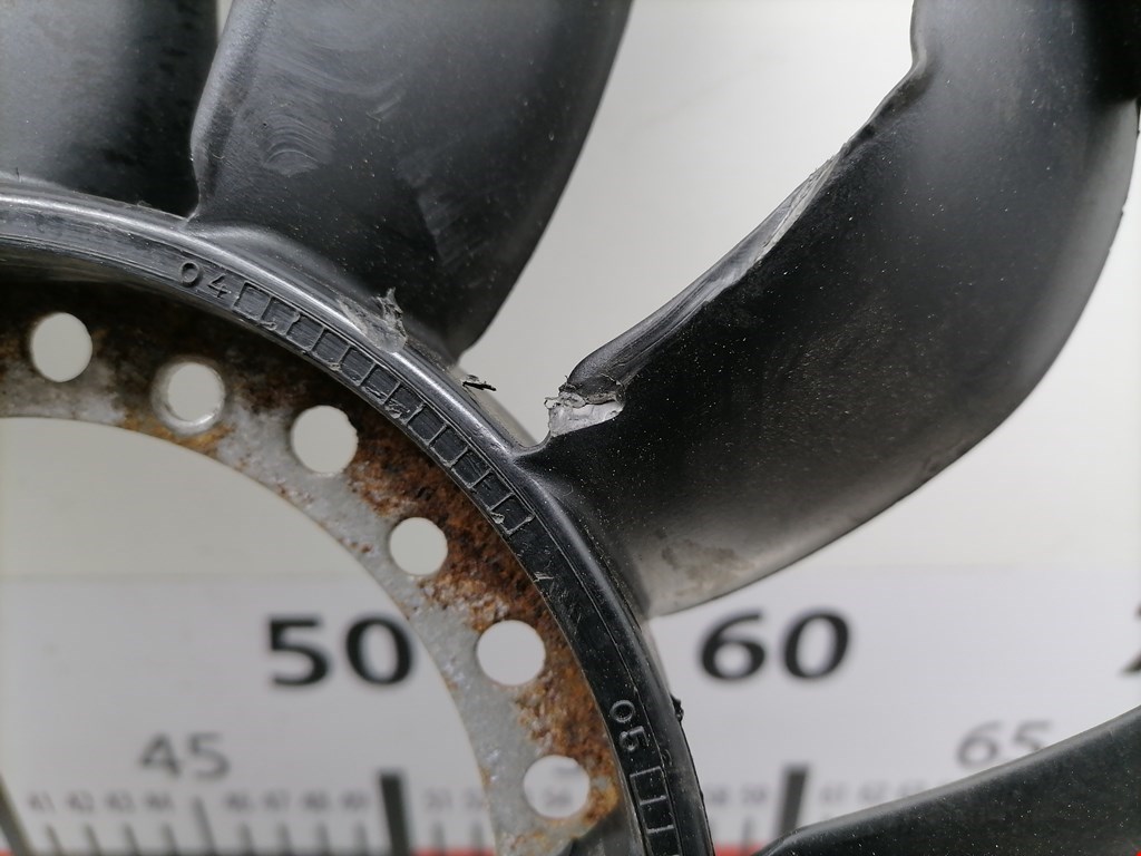 Крыльчатка вентилятора (лопасти) AUDI A4 B6 2001-2005