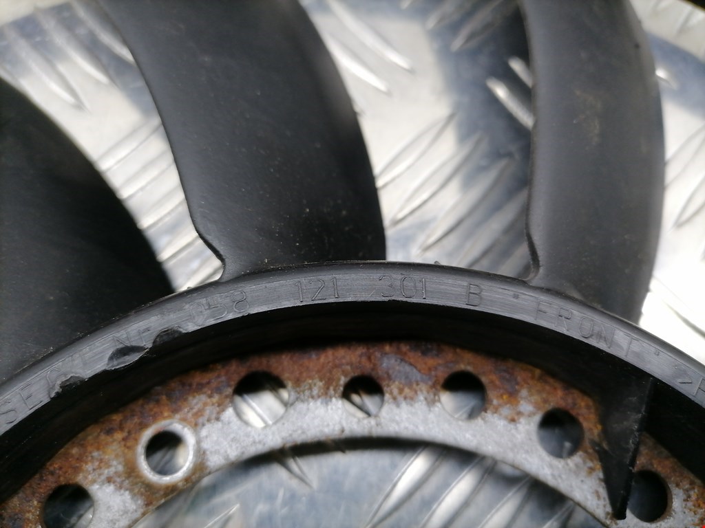 Крыльчатка вентилятора (лопасти) AUDI A4 B6 2001-2005