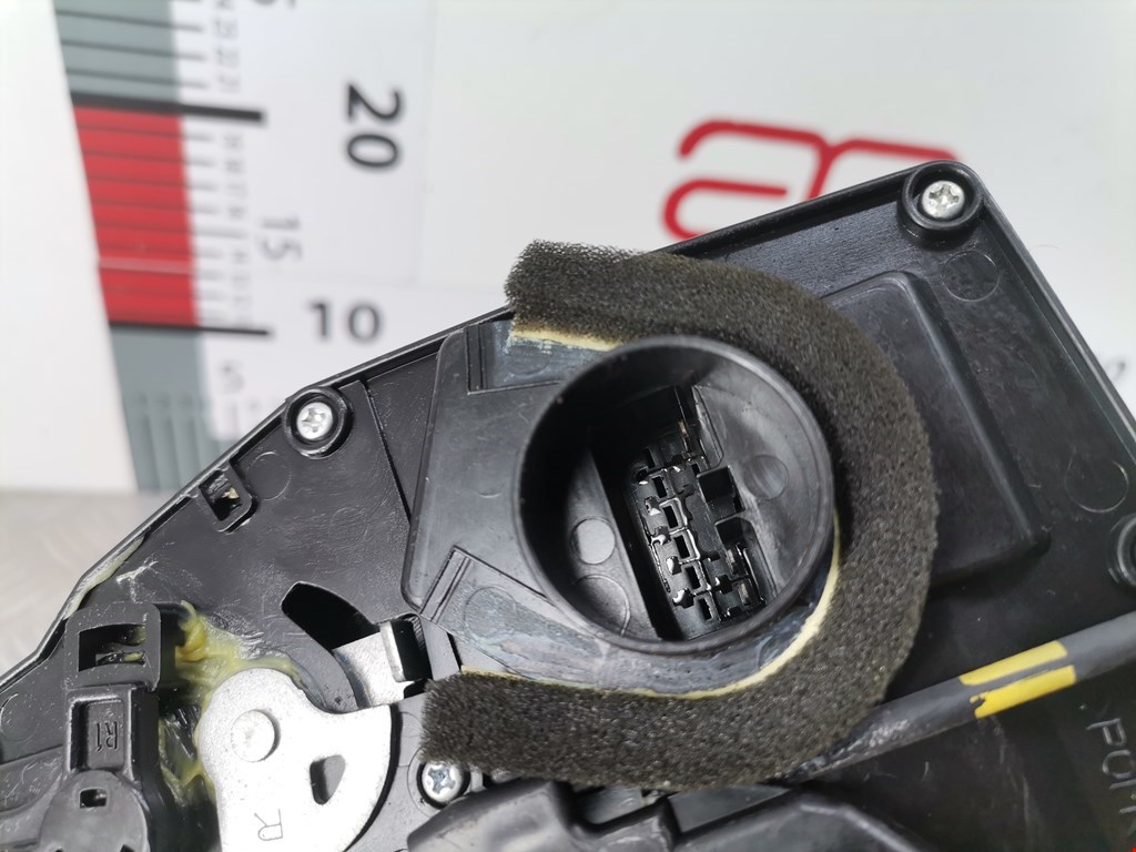 Замок двери задней правой SUZUKI Swift 2004-2010