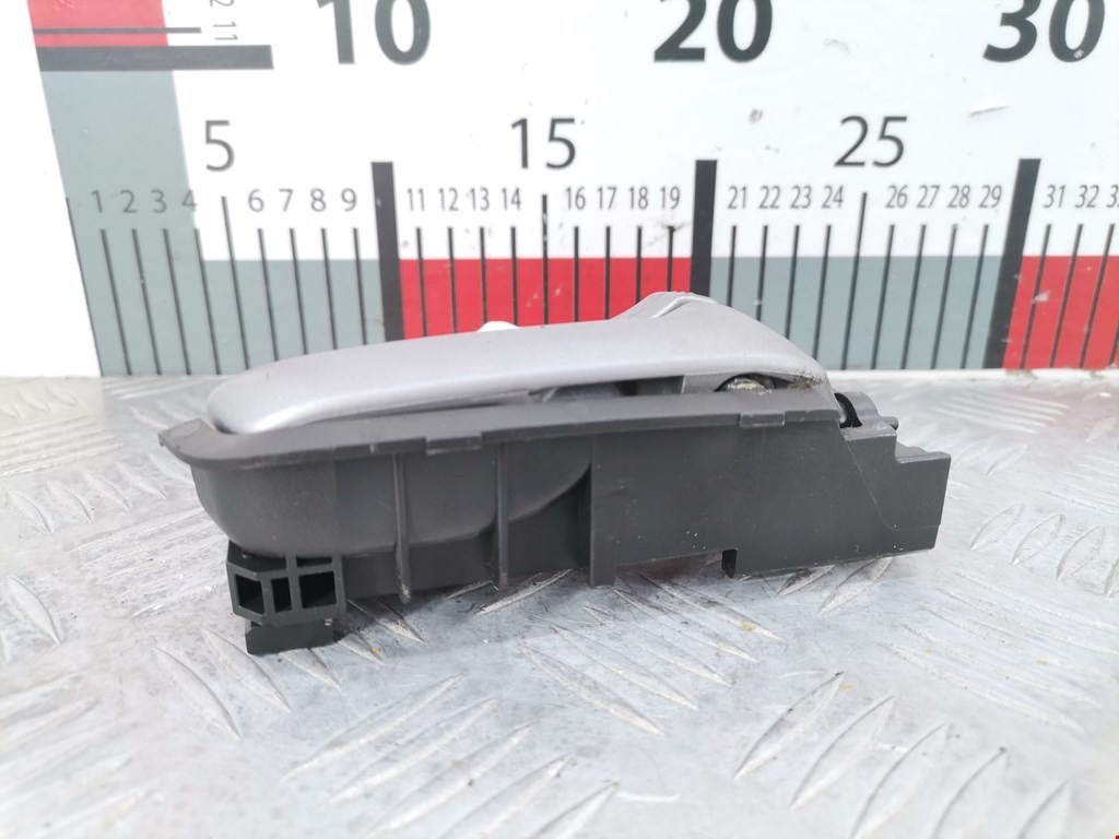 Ручка дверная задняя внутренняя правая SUZUKI Swift 2004-2010