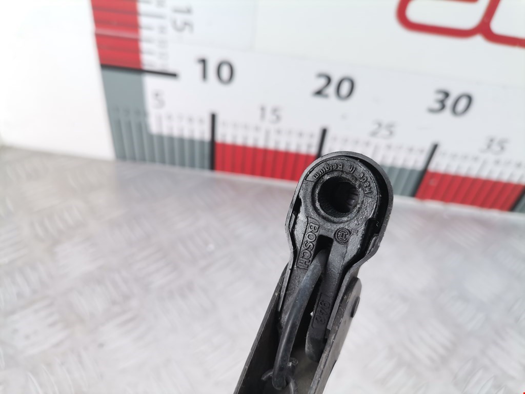 Поводок дворника задний (заднего) FORD C-MAX 2003-2010