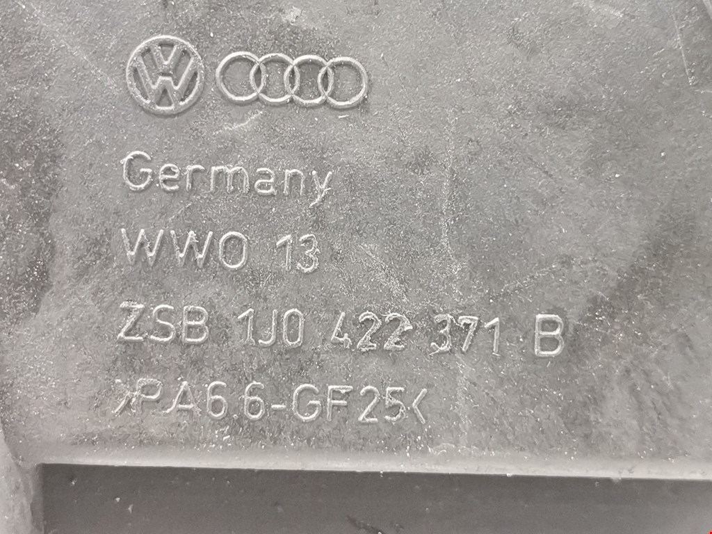 Бачок ГУР (гидроусилителя) VOLKSWAGEN Golf IV 1997-2003