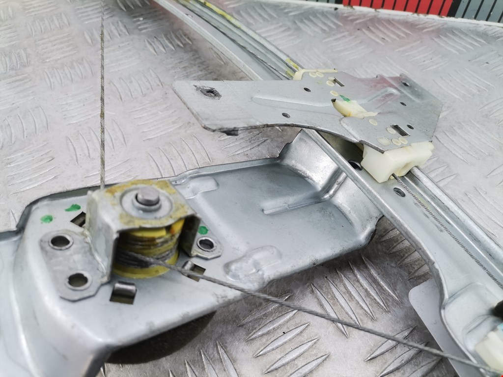 Стеклоподъемник задний левый PEUGEOT 207 2006-2015