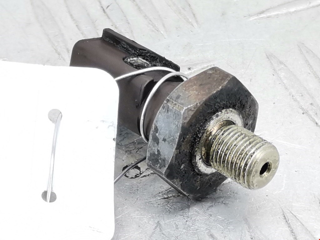 Датчик давления масла Skoda Octavia 1Z (2004-2013)