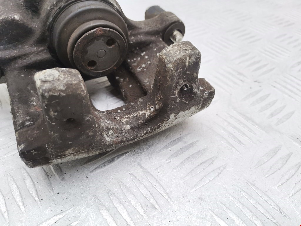 Суппорт задний правый VOLVO C30 2006-2013