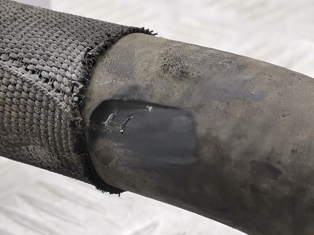 Патрубок FORD Focus II 2005-2011