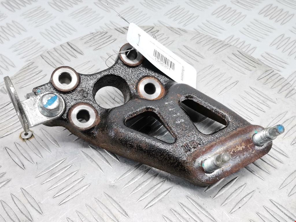 Кронштейн (крепление лапа траверса) кпп Chevrolet Matiz M200 (2005-2010)