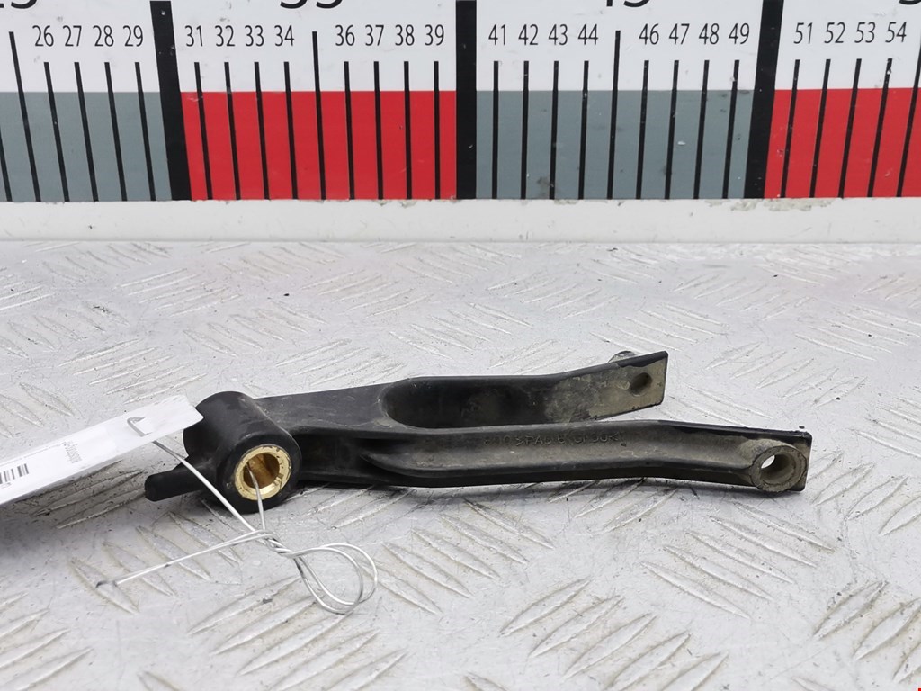 Кронштейн (крепление) радиатора OPEL Astra H/Family 2004-2015