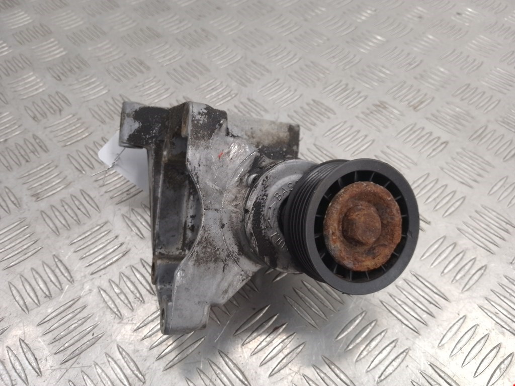 Натяжитель ремня генератора (приводного поликлинового ремня Ford Focus 1 (1998-2005)