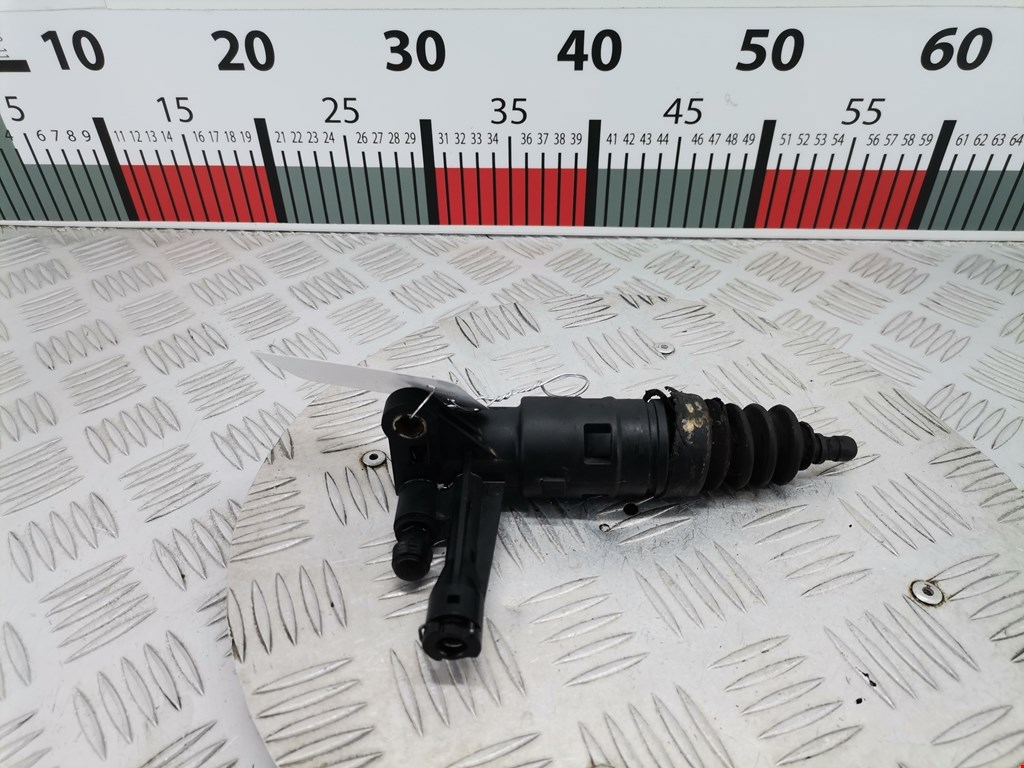 Цилиндр сцепления рабочий AUDI A4 B6 2001-2005