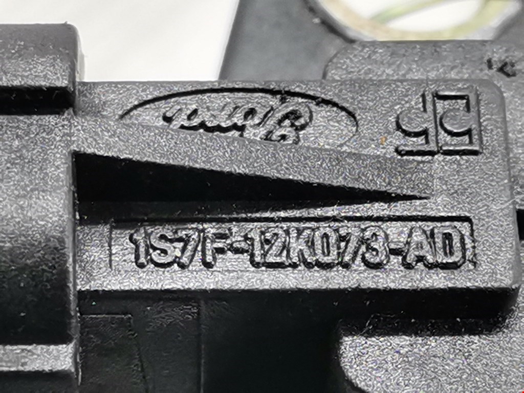 Датчик положения распредвала FORD Mondeo III 2000-2007