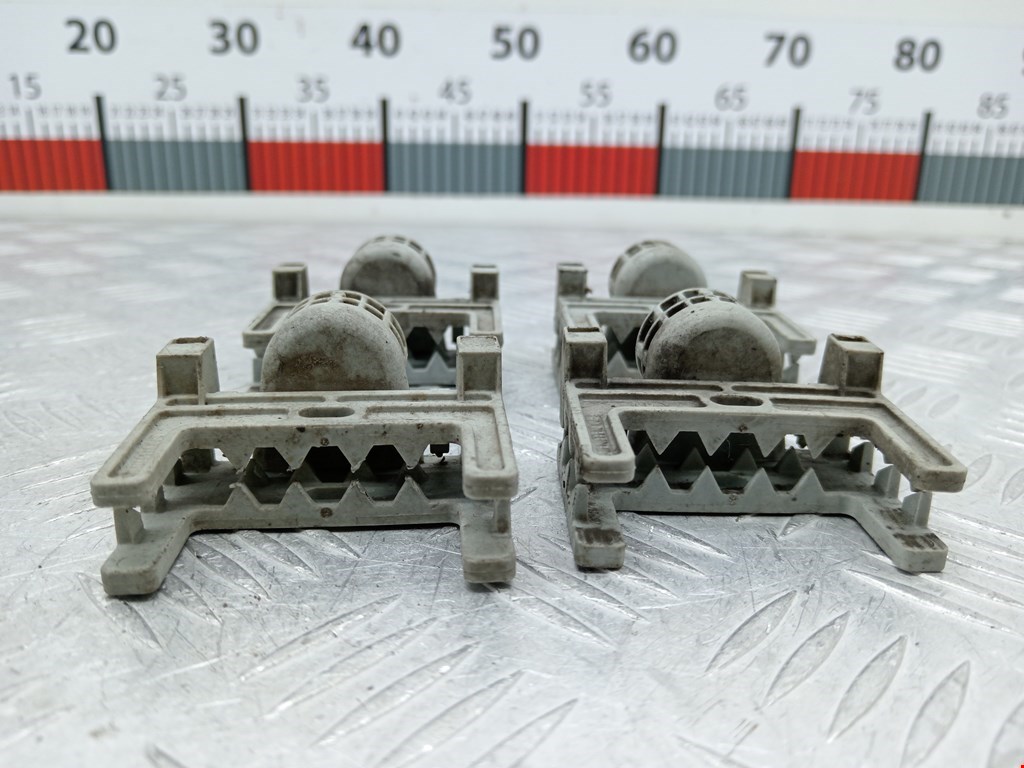 Кронштейн (крепление) радиатора PEUGEOT 308 2007-2015