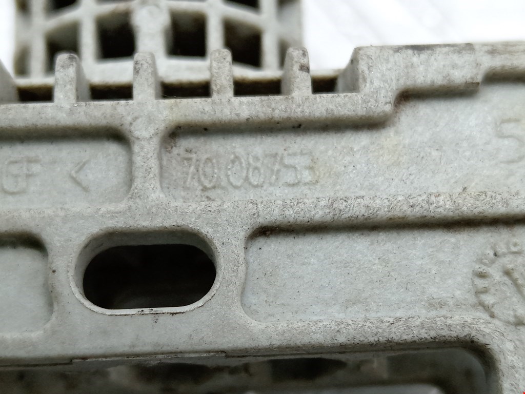 Кронштейн (крепление) радиатора PEUGEOT 308 2007-2015