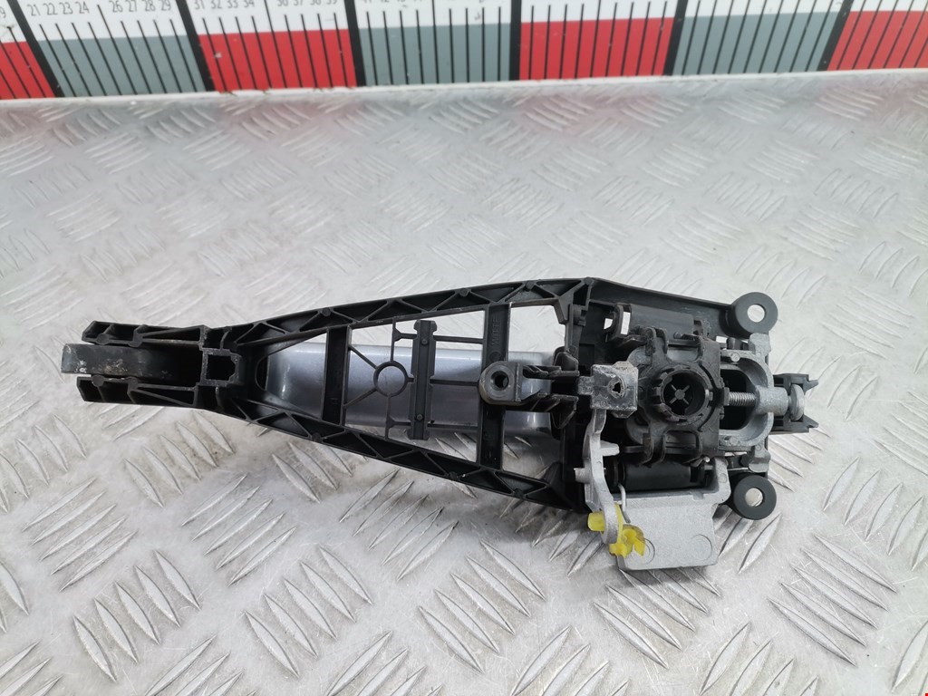 Ручка двери передней наружная левая OPEL Astra H/Family 2004-2015