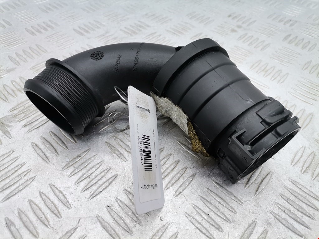 Патрубок интеркулера RENAULT Megane III 2009-2016