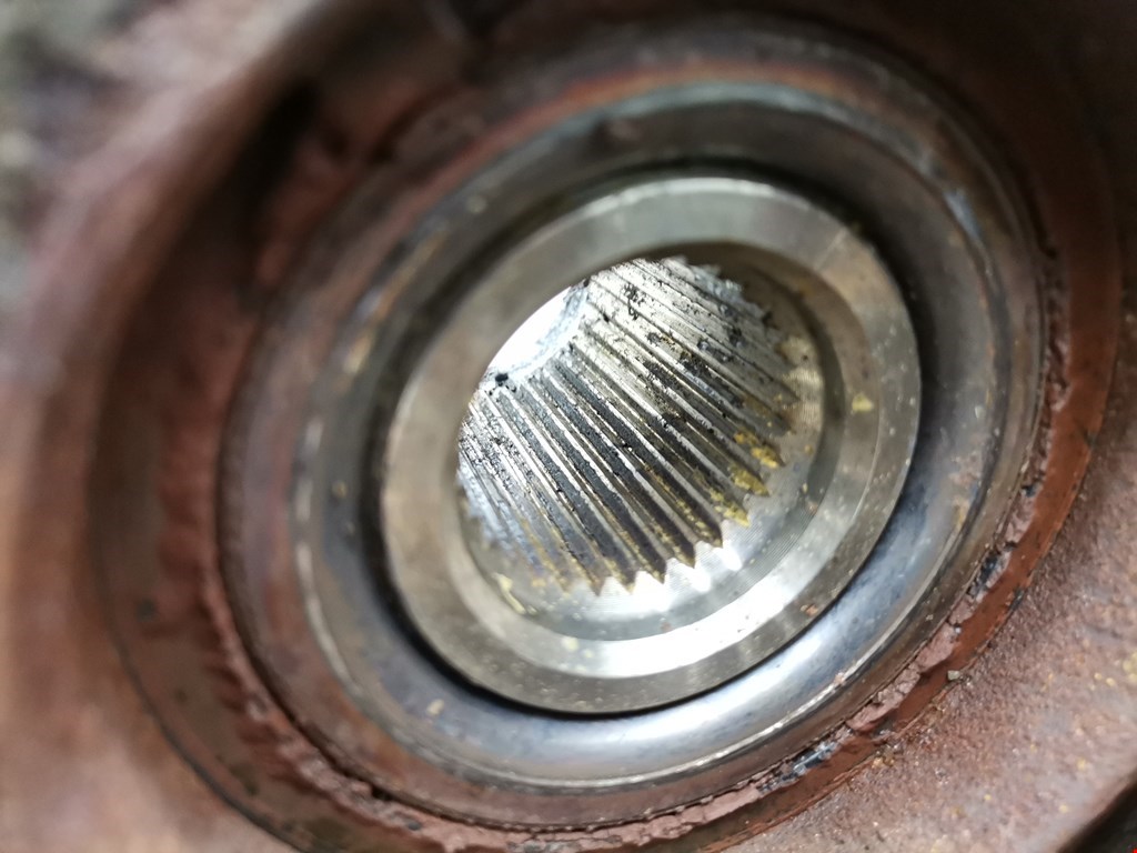 Ступица задняя правая MERCEDES-BENZ Vito W639 2003-2014