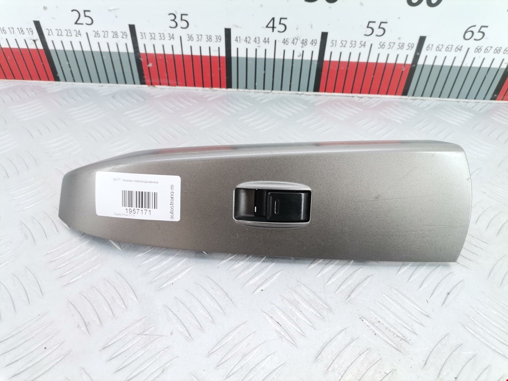 Кнопка стеклоподъемника TOYOTA Prius II XW20 2003-2012