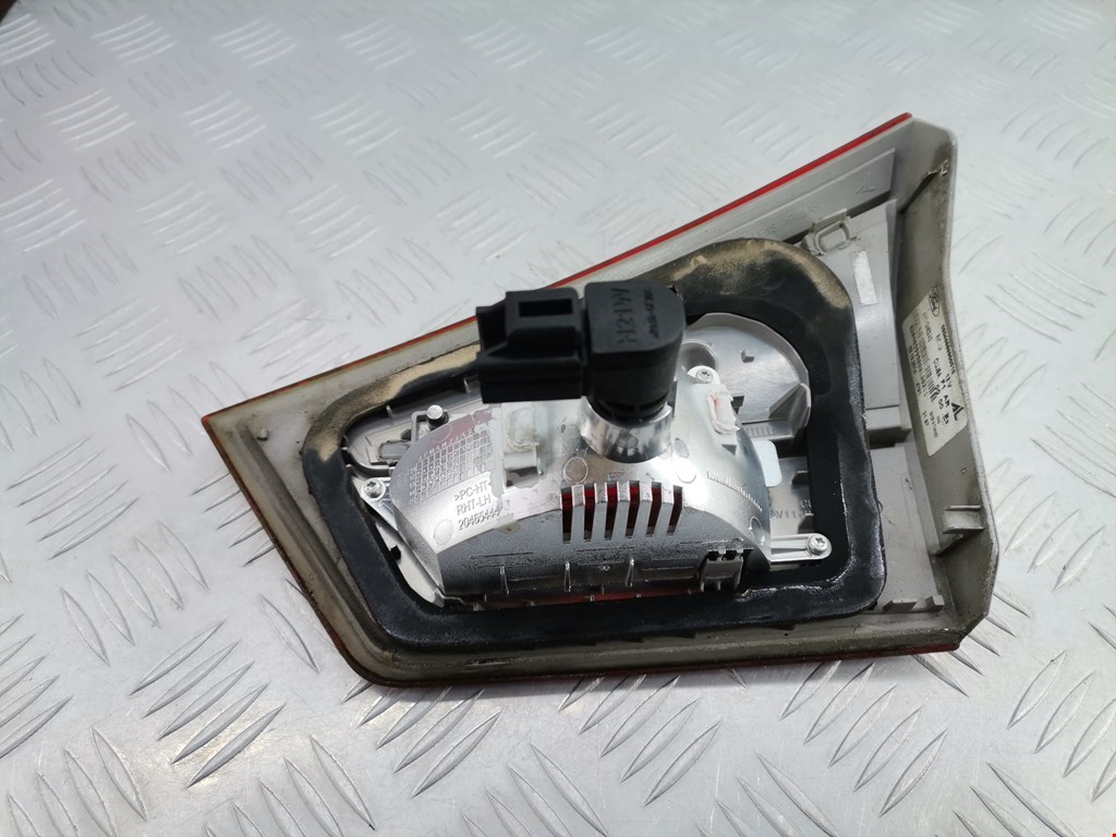 Фонарь задний внутренний левый FORD B-MAX 2012-2018