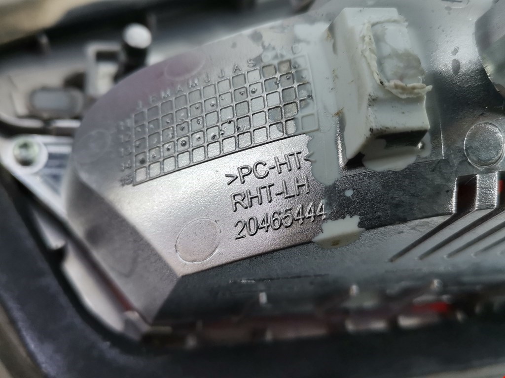 Фонарь задний внутренний левый FORD B-MAX 2012-2018