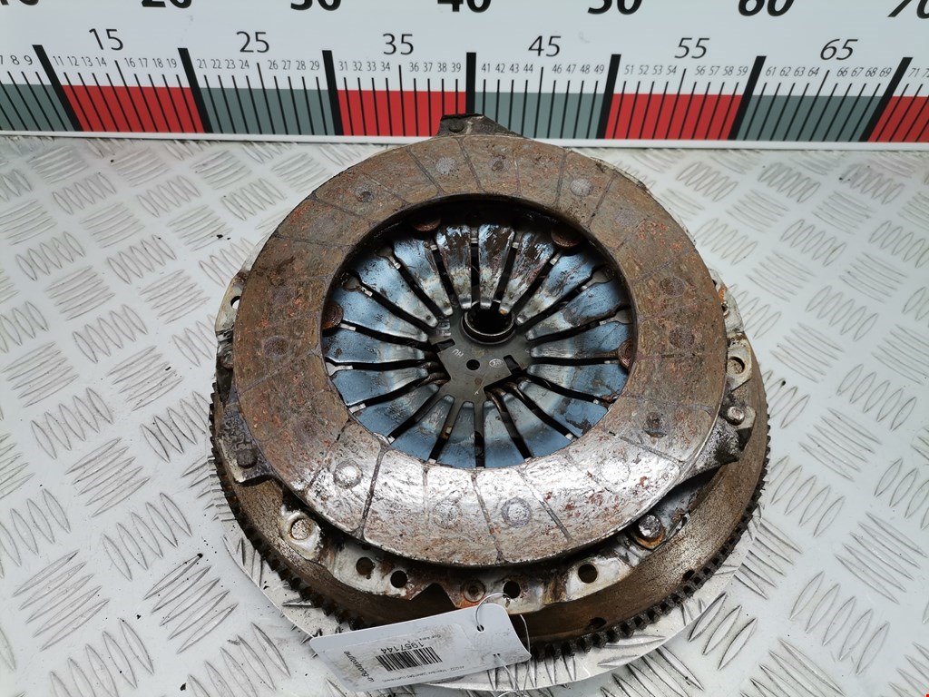 Маховик (демпфер сцепления) OPEL Astra H/Family 2004-2015