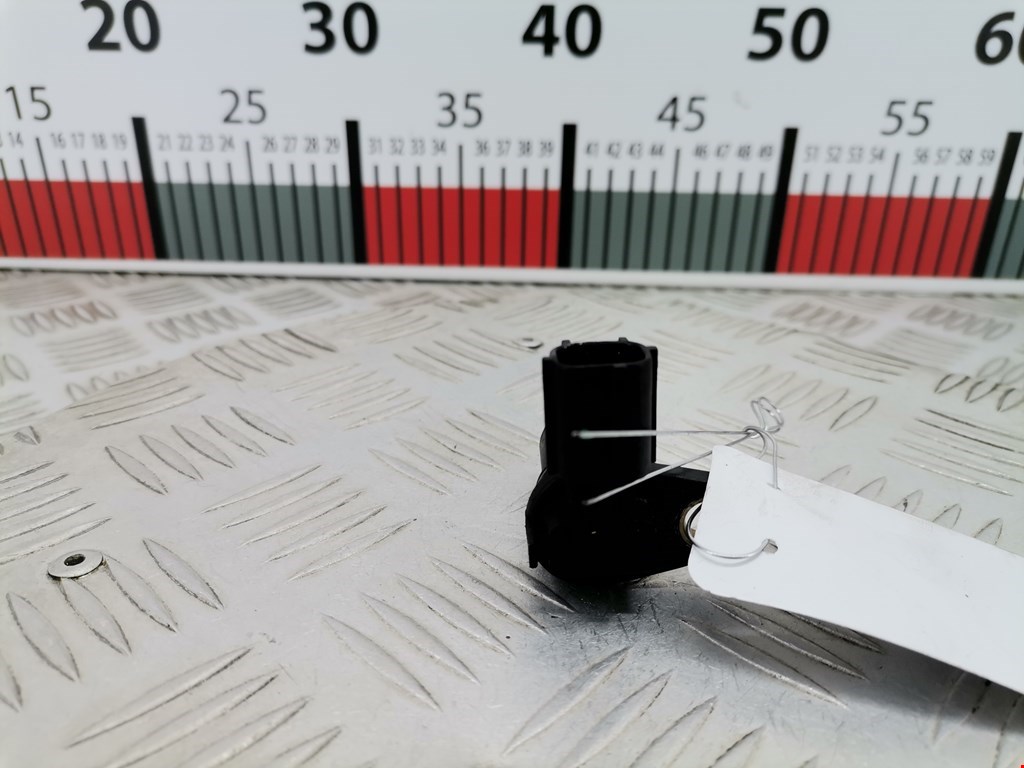 Датчик положения распредвала FORD Focus II 2005-2011