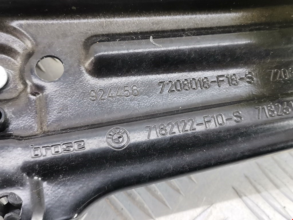 Стеклоподъемник задний правый BMW 5er 5 серия F10/F11/F07 2009-2017